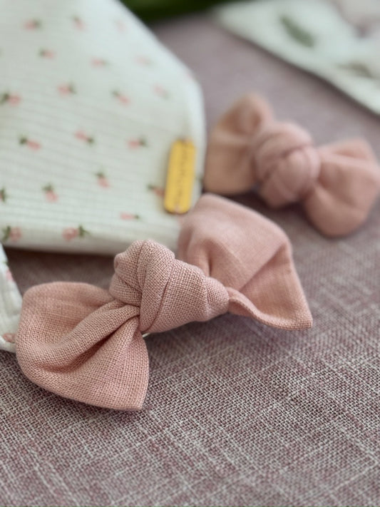 Whispering Garden Dog Bow